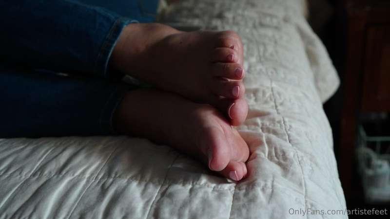 artistefeet image #0