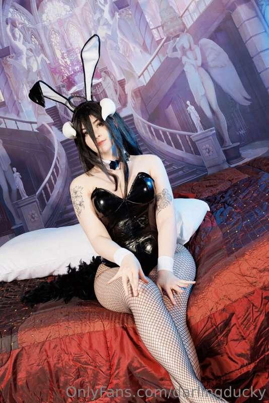 Bunnysuit albedo studio style set! 😈😈😈 this set has oiled ph..