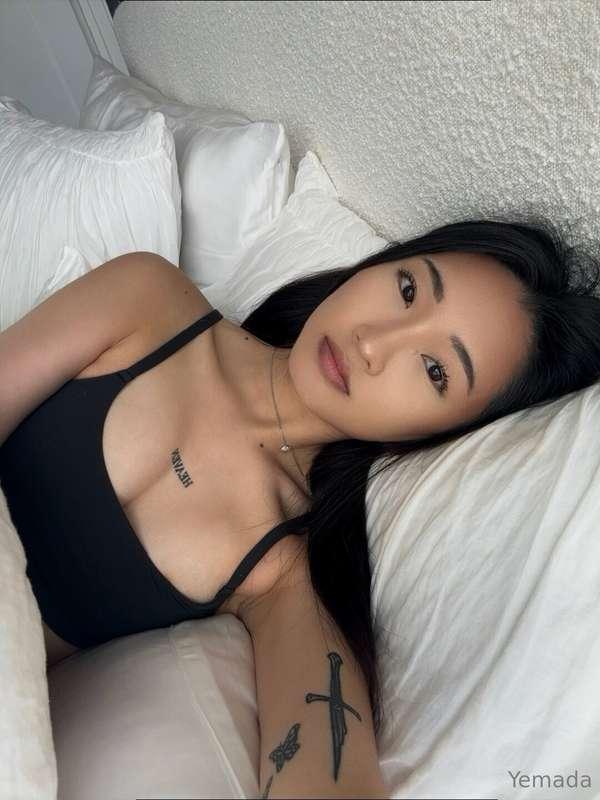 damn woke up sexy again 🙄 (post-nap selfie for u to stare at..