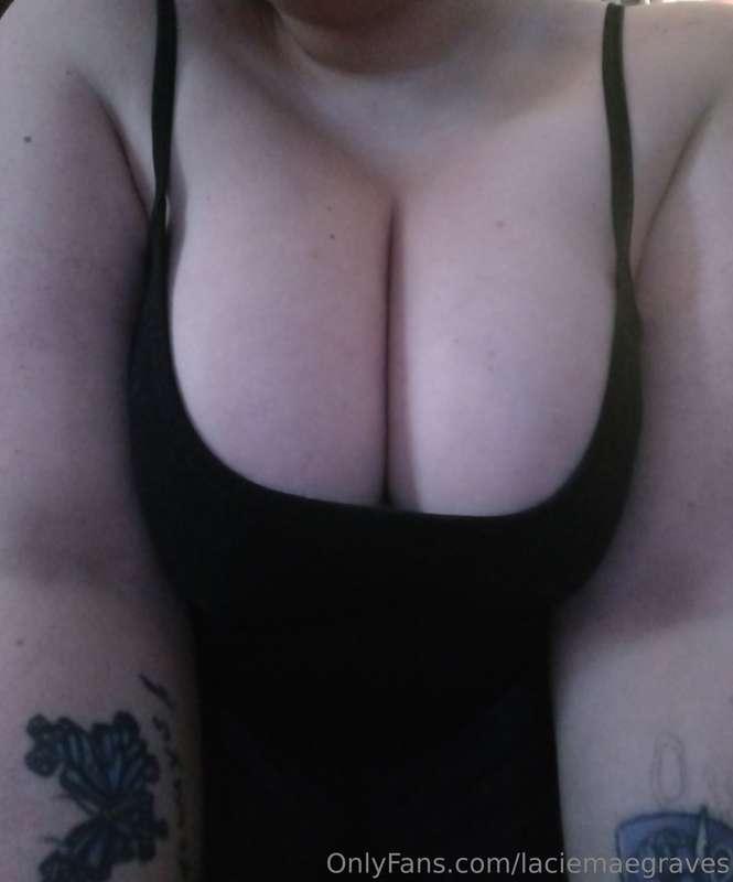 laciemaegraves image #0