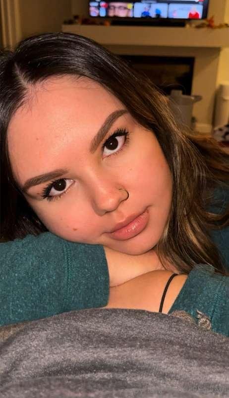 Wwyd if I was looking up at you like this? 😏