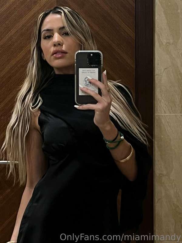 I love this outfit 🖤