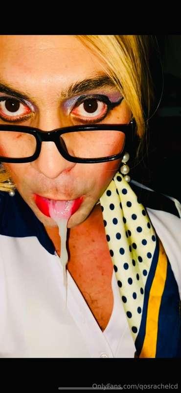 Cum slut ❤️🖤😈