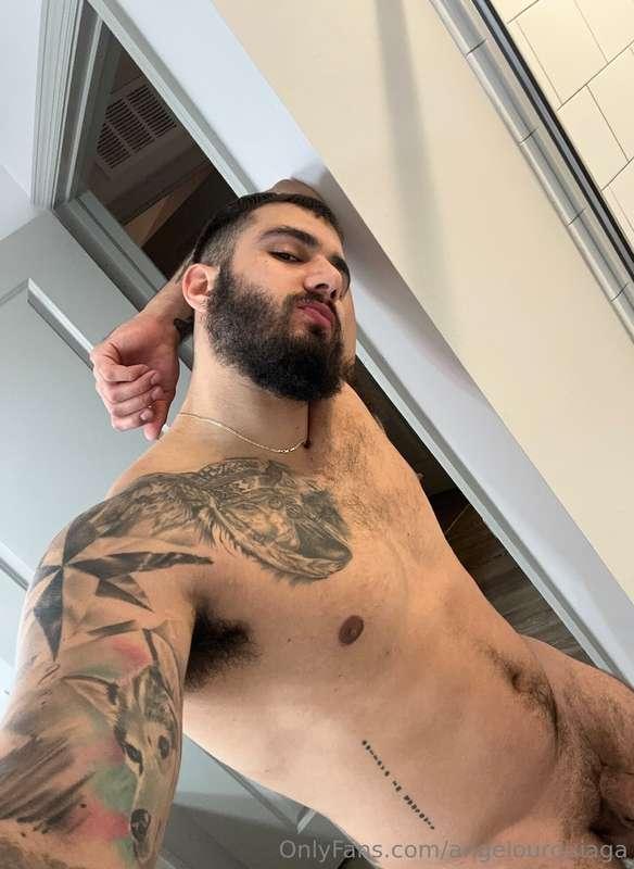 LONG. THICK. VEINY. 🍆