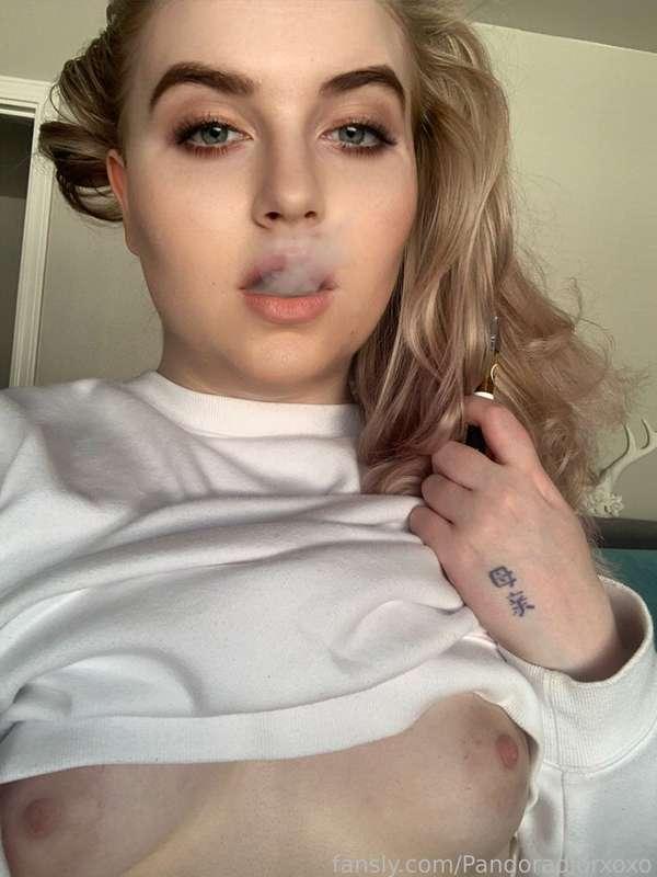 pandoradiorxoxo image #0