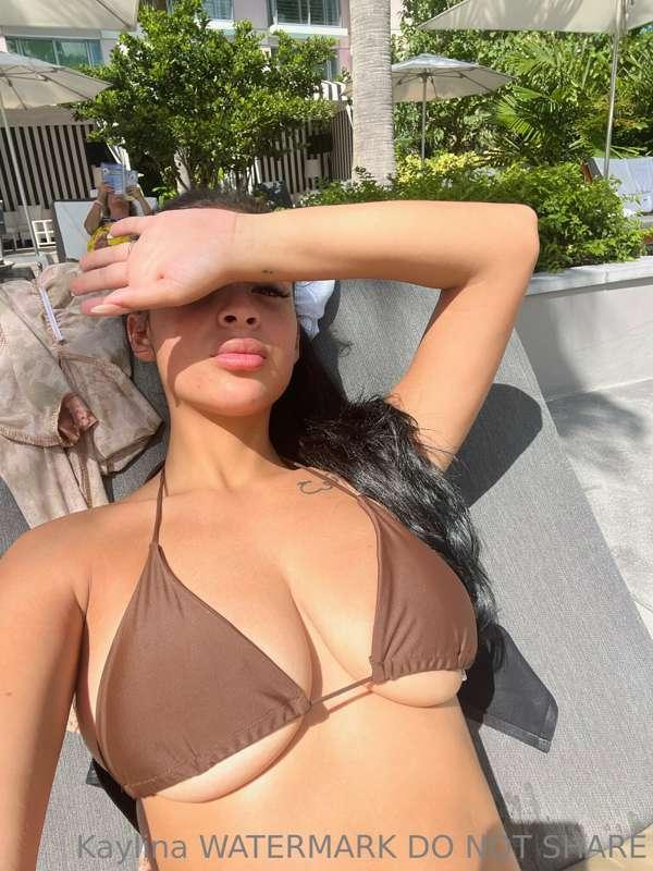 Sunshine Girl ☀️