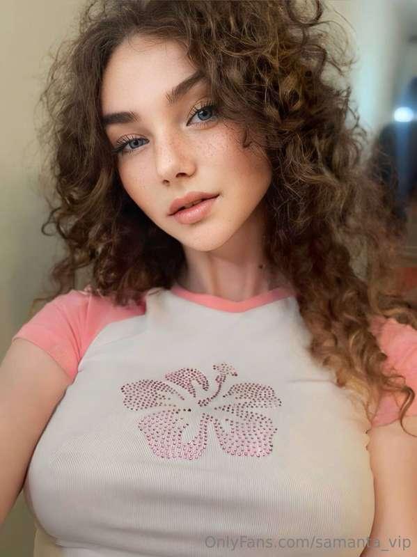 𝐅𝐑𝐄𝐄 𝐒𝐔𝐁👉 @curly_deity🙈🔞
Gorgeous doll for your hot desires ..