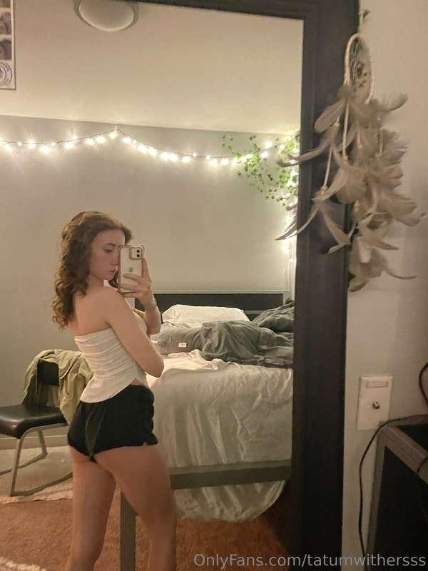 do you like petite girls?