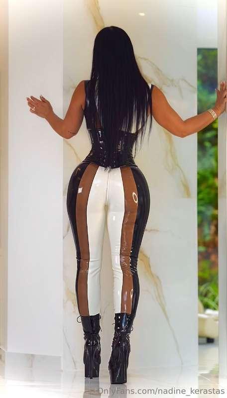 Do you like LATEX ?! 😏