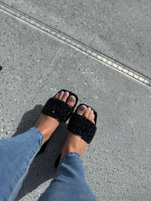 New silver toes 😉