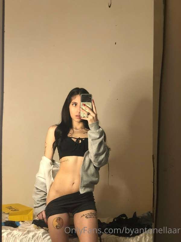 I miss you baby 🥺🥺 I'll send you a delicious gift tomorrow.😛..