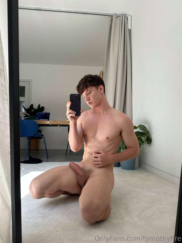 Lick me slow😼