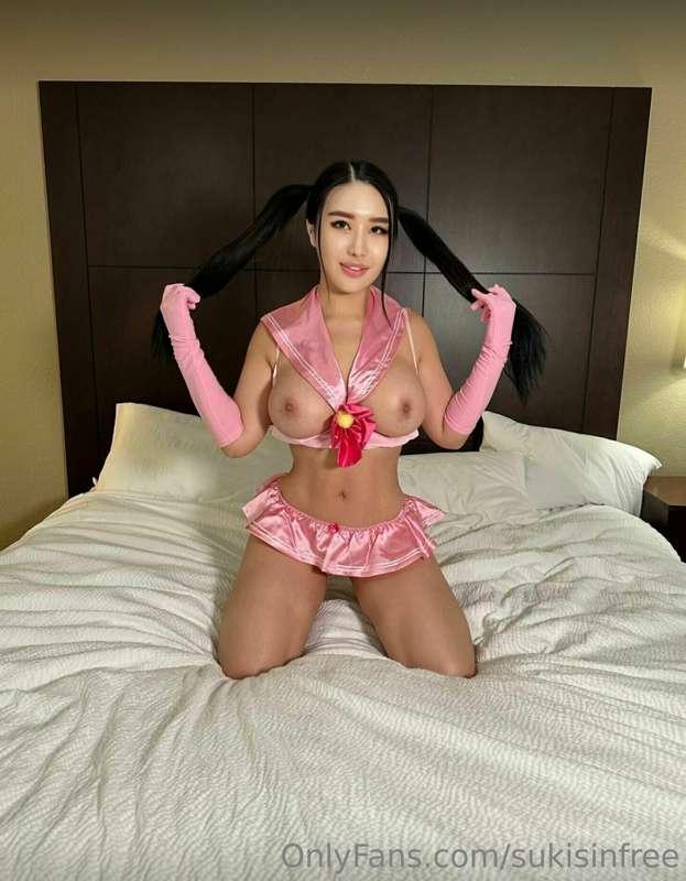 Join my paid page.. Send me a pic of your juicy cock and ill..