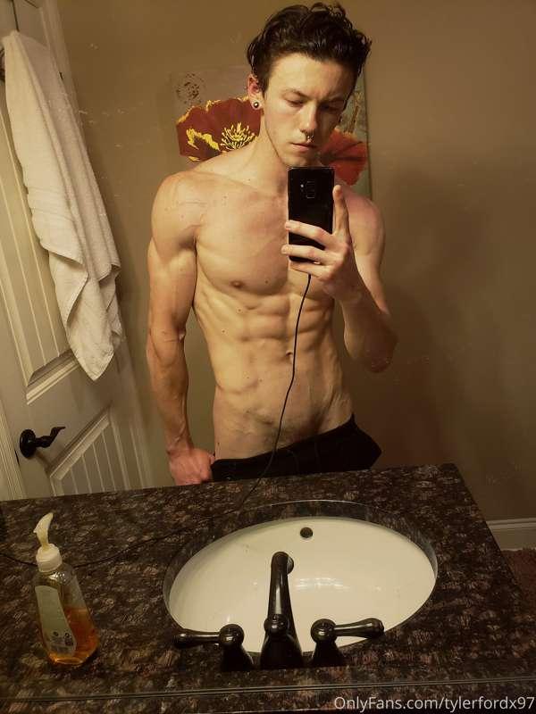 Post run! The rare breed who enjoys cardio more than lifting