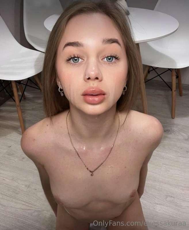 @lil_loly 🍒 @lil_loly 🍒 Always horny and wet is waiting for ..