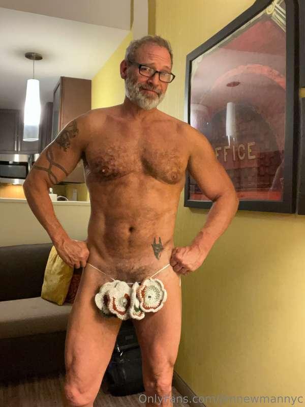 The show got snowed out here in freezing ass Nebraska so I t..