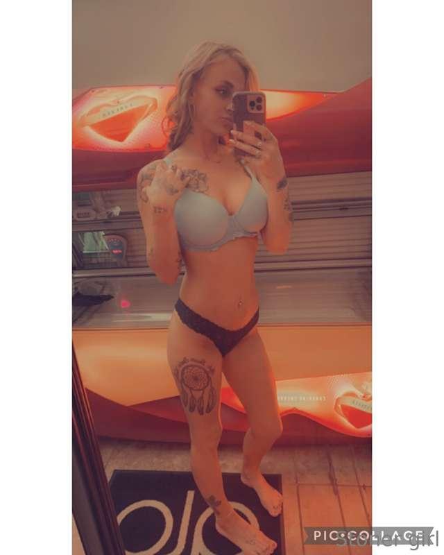 If you aren’t on my xxx page, YOU ARE MISSING OUT!