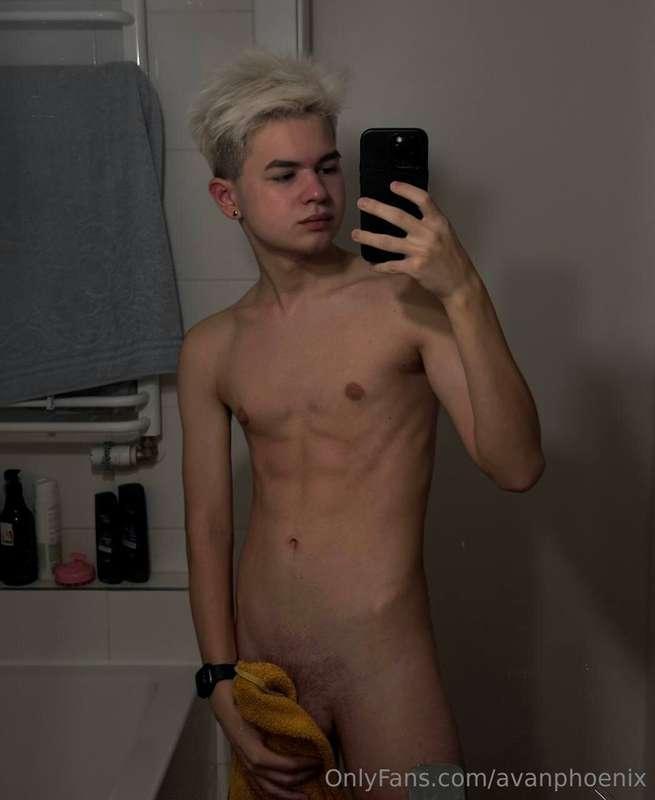 Just back from shower and wanna chat with you🤭🔞💦
