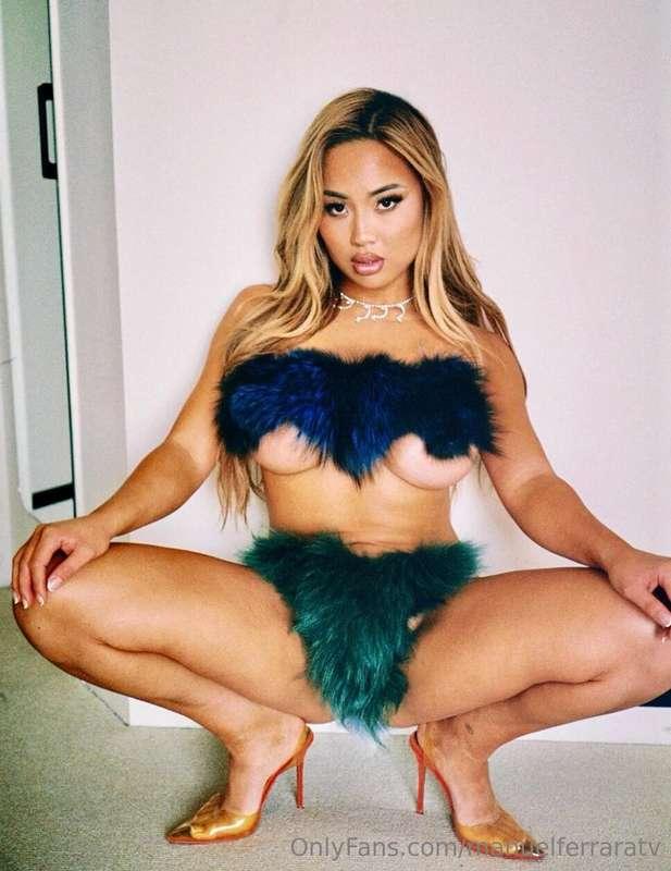 FIVE DOLLAR FRIDAY 💰❌SHE DROPPED OUT OF HARVARD TO FUCK COCK..