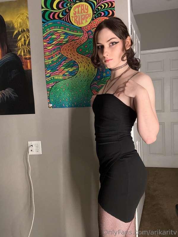 Liking all my posts means you wanna rail me btw 🖤✨