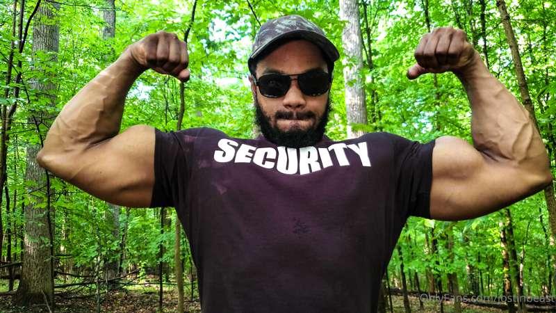 This is how a real Security guard should look!