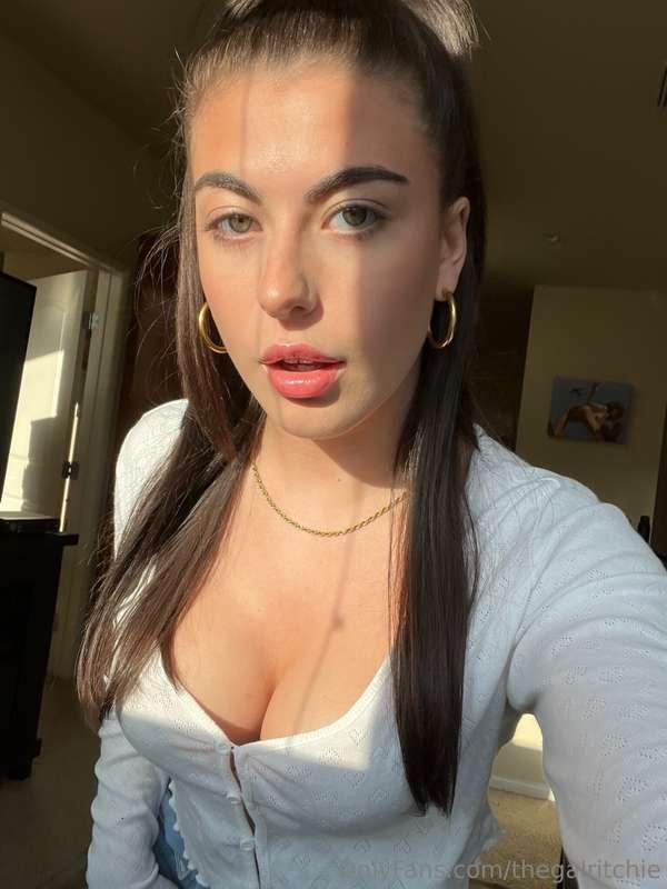 don't forget, my live is at 5pm pst tonight!!! you going to ..