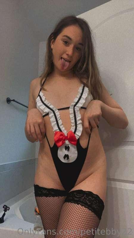petitebby22 image #1