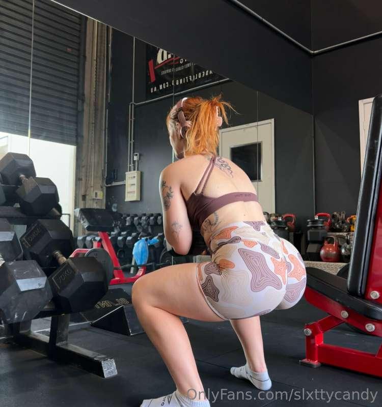 are you into gym girls ?
