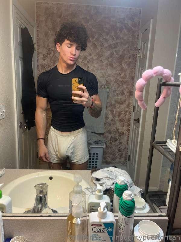 naughtypuertorican image #0