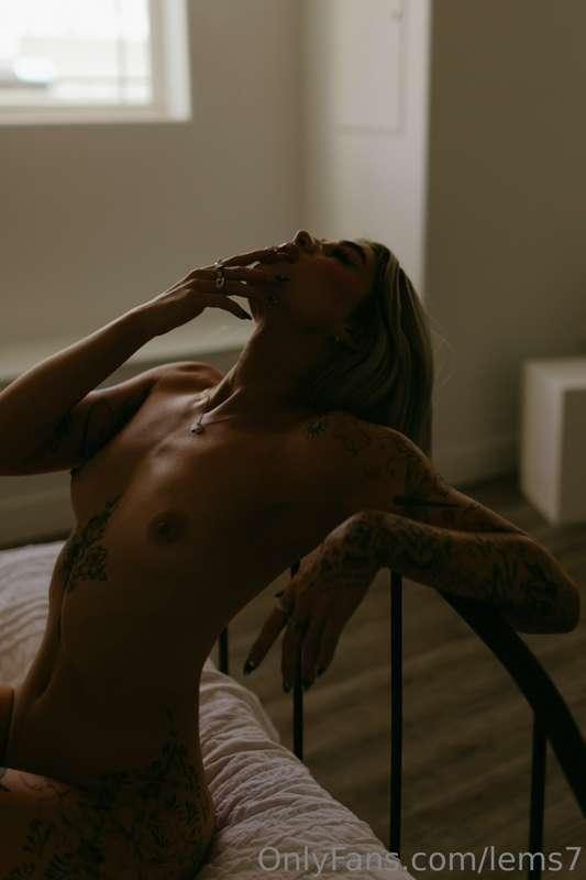 need slow kisses all over my whole body rn