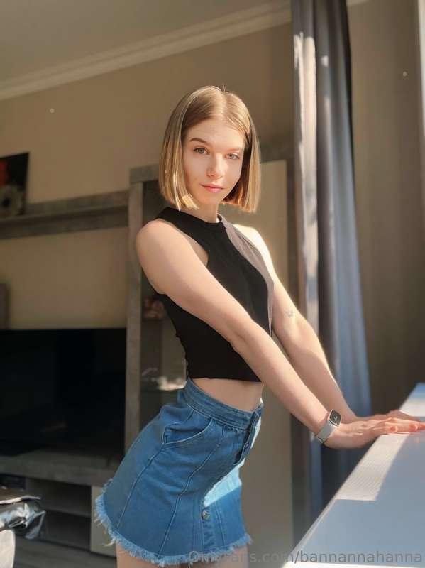 🧸 Yes, I really wear very small clothes - and no, I’m not jo..