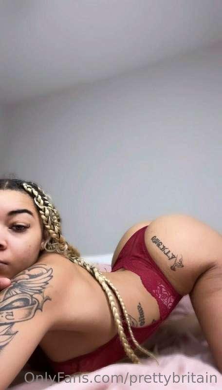 Caution: Contents hot 💋