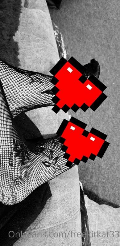 Check out my cute lil feet collection in butterfly fishnets!..
