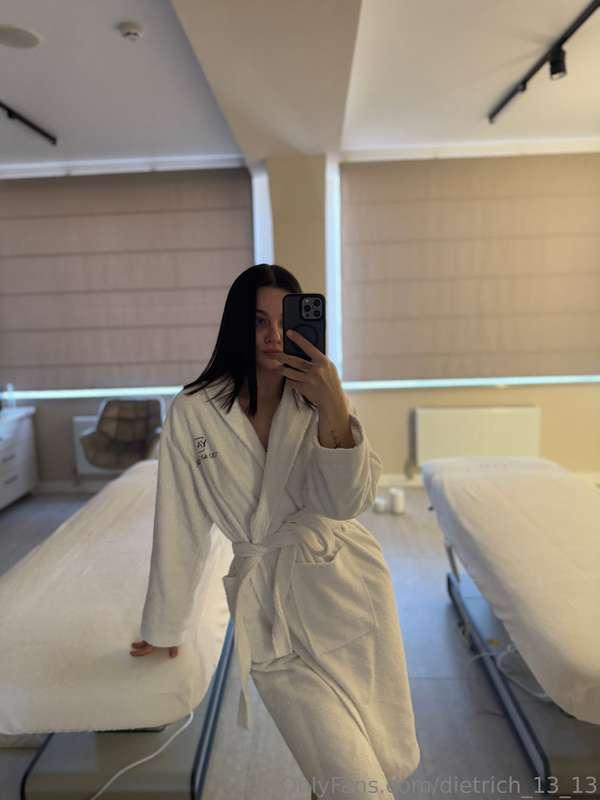 GOOD MORNING, DARLING 💋I went to the spa today, first time I..