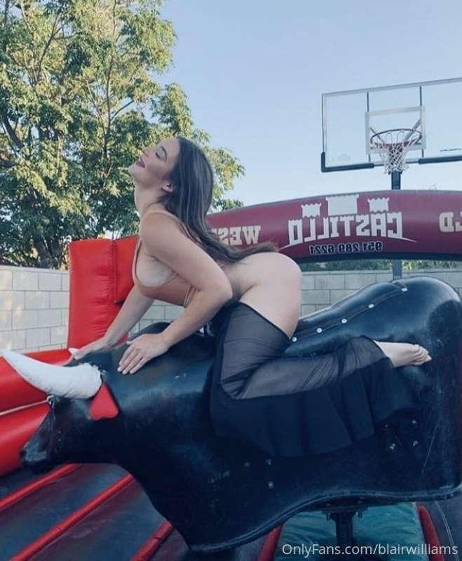 i want to ride...🥵