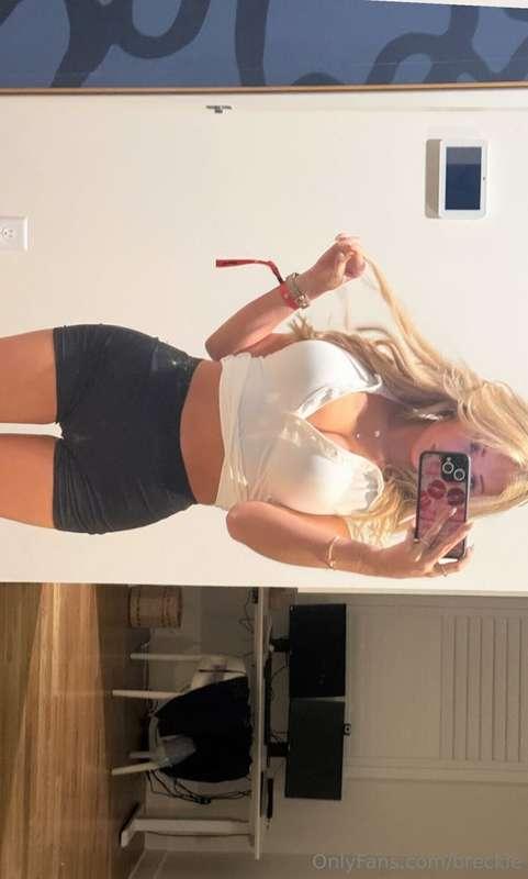 tilt your head baby