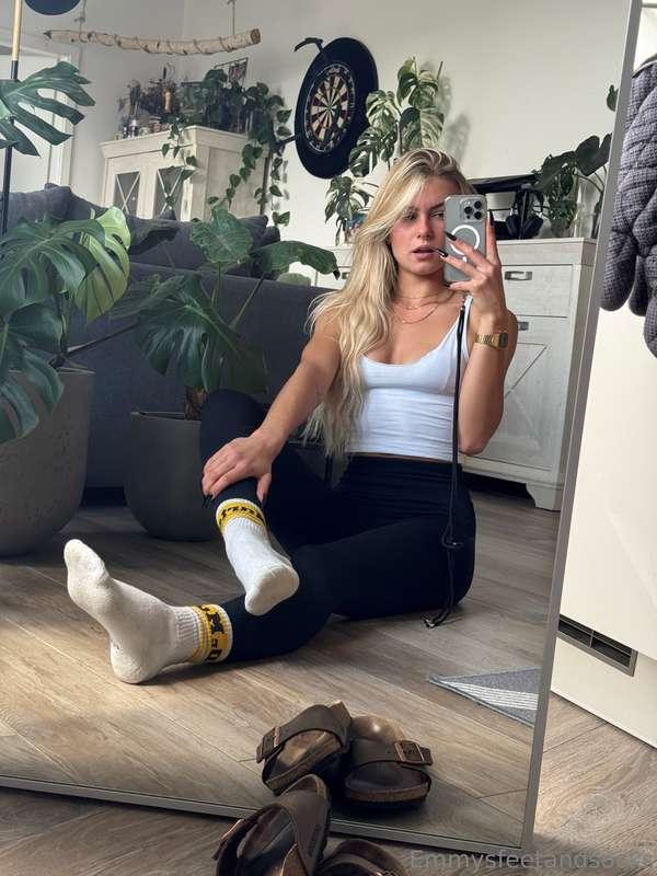 emmyfeetandsocks image #7