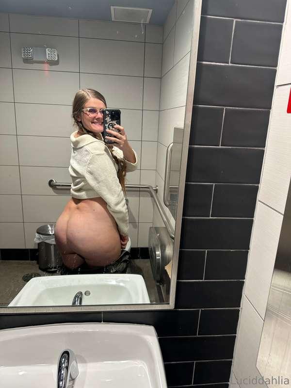 Big ole booty 