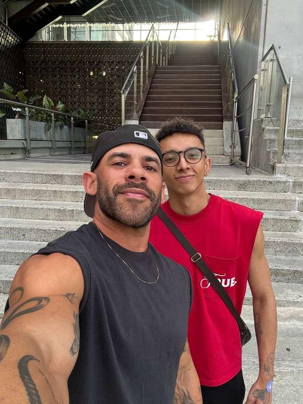 Hanging with Florez. If you missed the video where Orlando a..