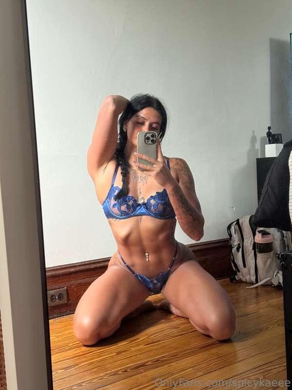 naked mirror pics are my face😈🥵