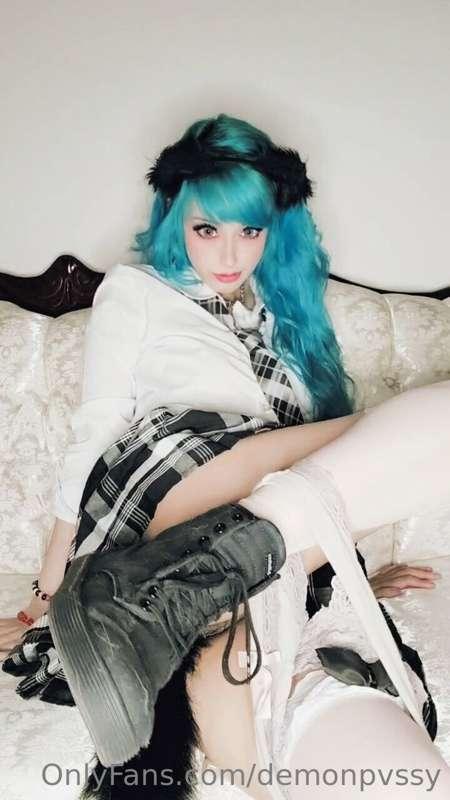 Am good kitty slave <3
