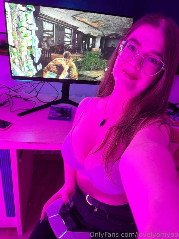 Would you play with me? 😋