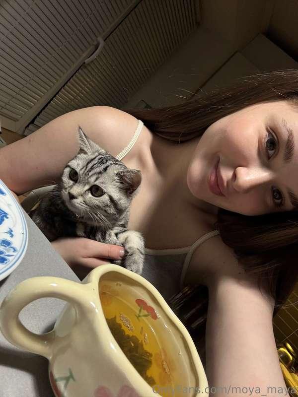 We are having a cozy evening together 🥰
