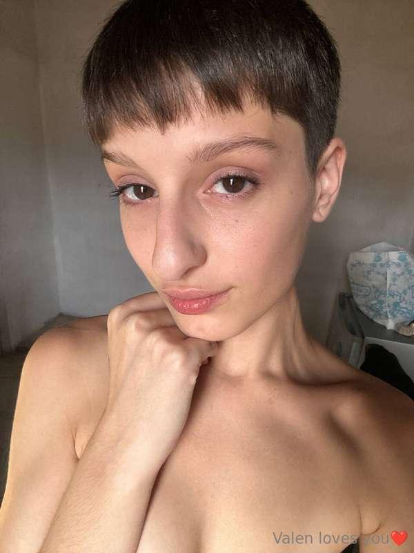 Am I cute? (maybe a bit high♥)