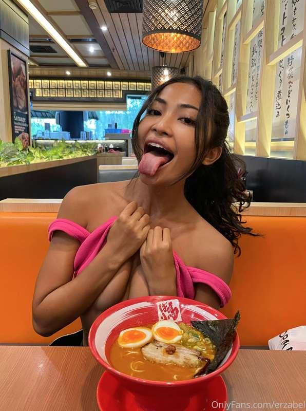 Like if you'd eat me😋