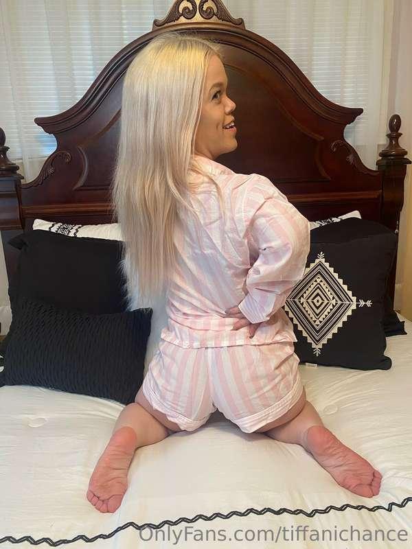 Come play in bed 😉
