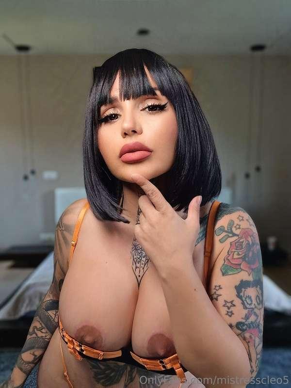 Your dream is for me to stare at you like this, right? 😏 