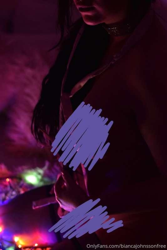 Uncensored on the other profile onlyfans.com/bianca__johnsso..