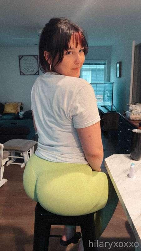 I just want to sit on your face 🍑🥺