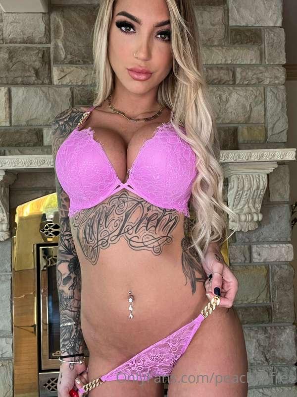 Seulement 6$ 😱🤩

👉 @elypeachie 👈 

Only $6 😱🤩